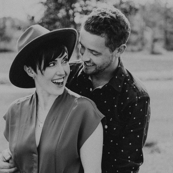 Meet your Posher, Alexandra - Picture 1 of 1